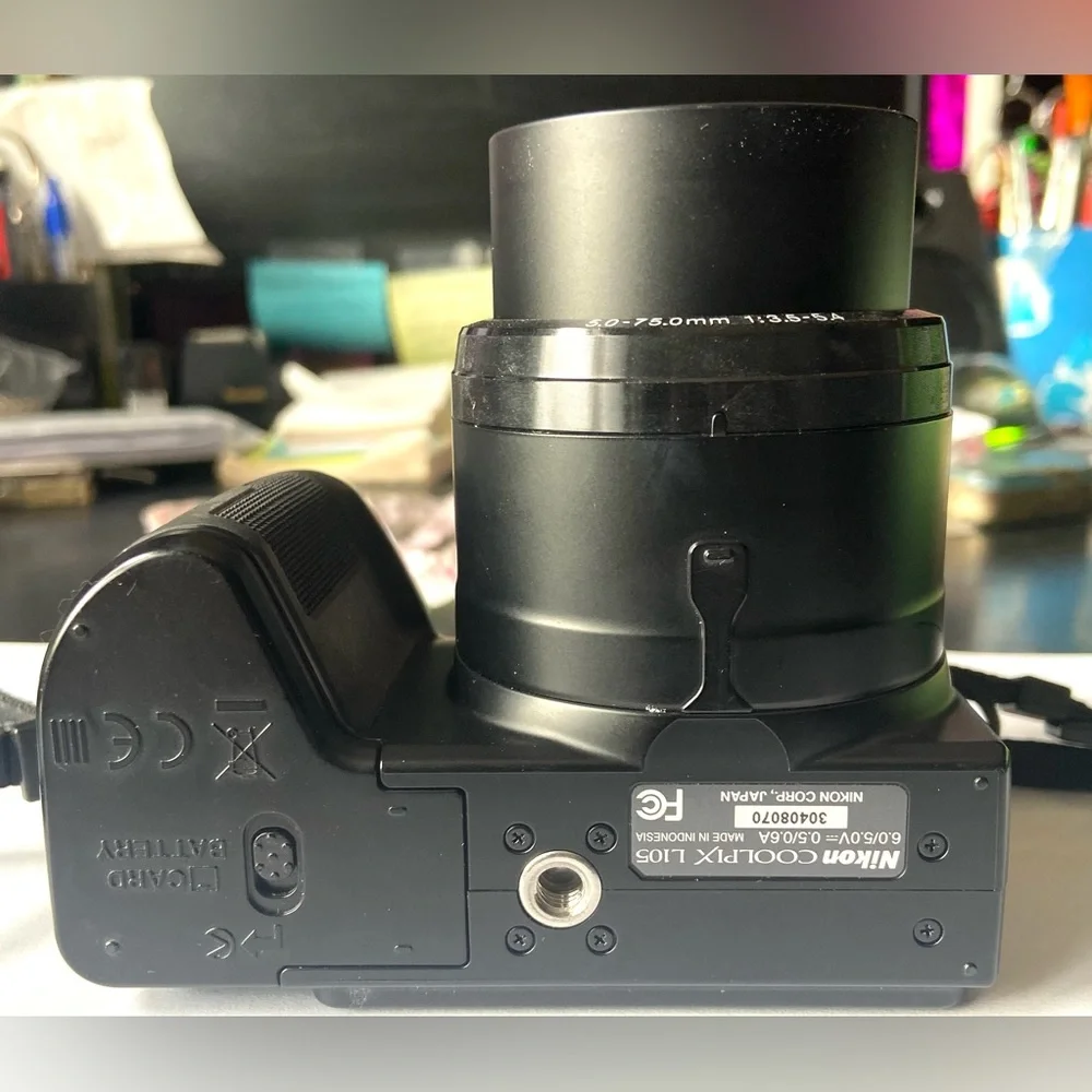 Nikon Coolpix L105 Digital Camera Black - Tested & Working